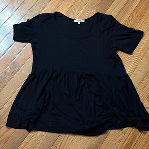 ANDREE BY UNIT Black Short Sleeve Top